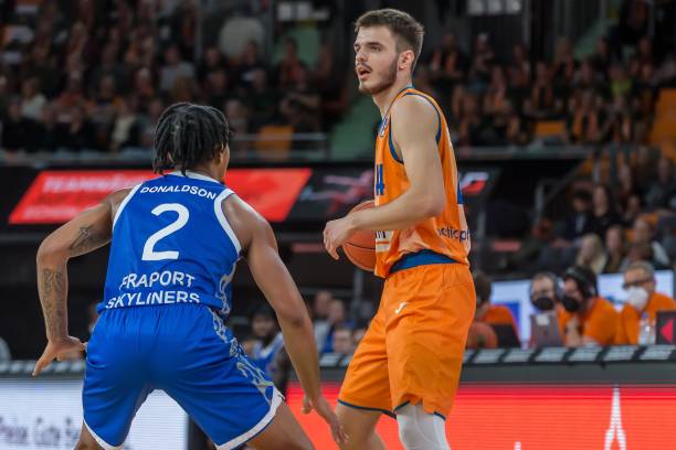 世界足坛下 世界足坛下