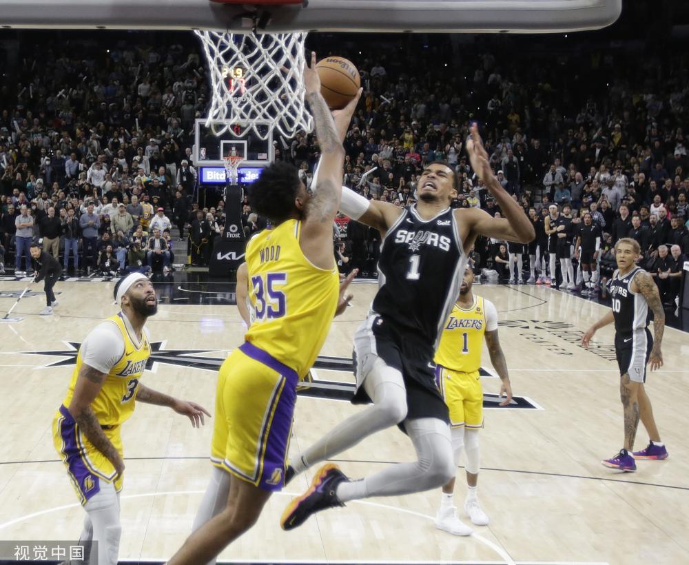 也让球迷看 也让球迷看