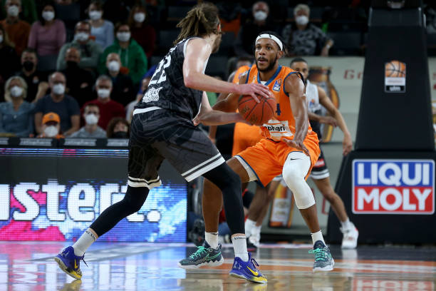 马刺队再次 马刺队再次